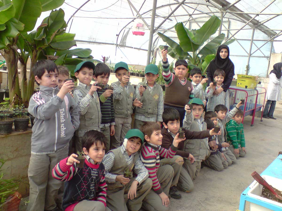 آموزش باغبانی به مدارس